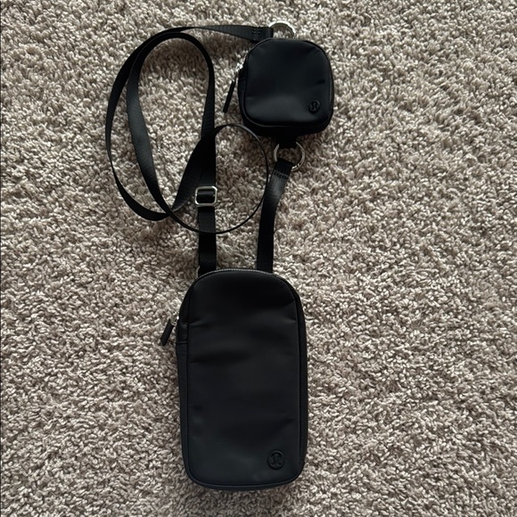 lululemon athletica Dual Black Crossbody Set - Picture 6 of 7